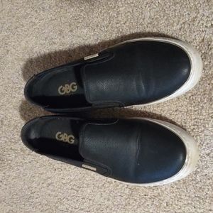 Shoe